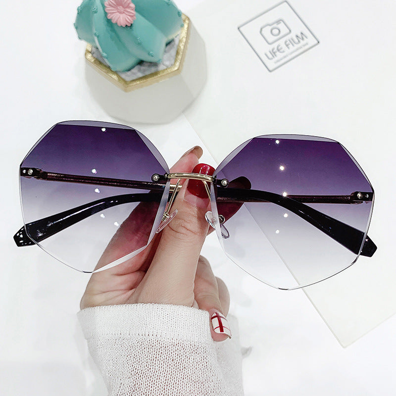 Wholesale New Metal Frameless Polygon Ladies PC Sunglasses